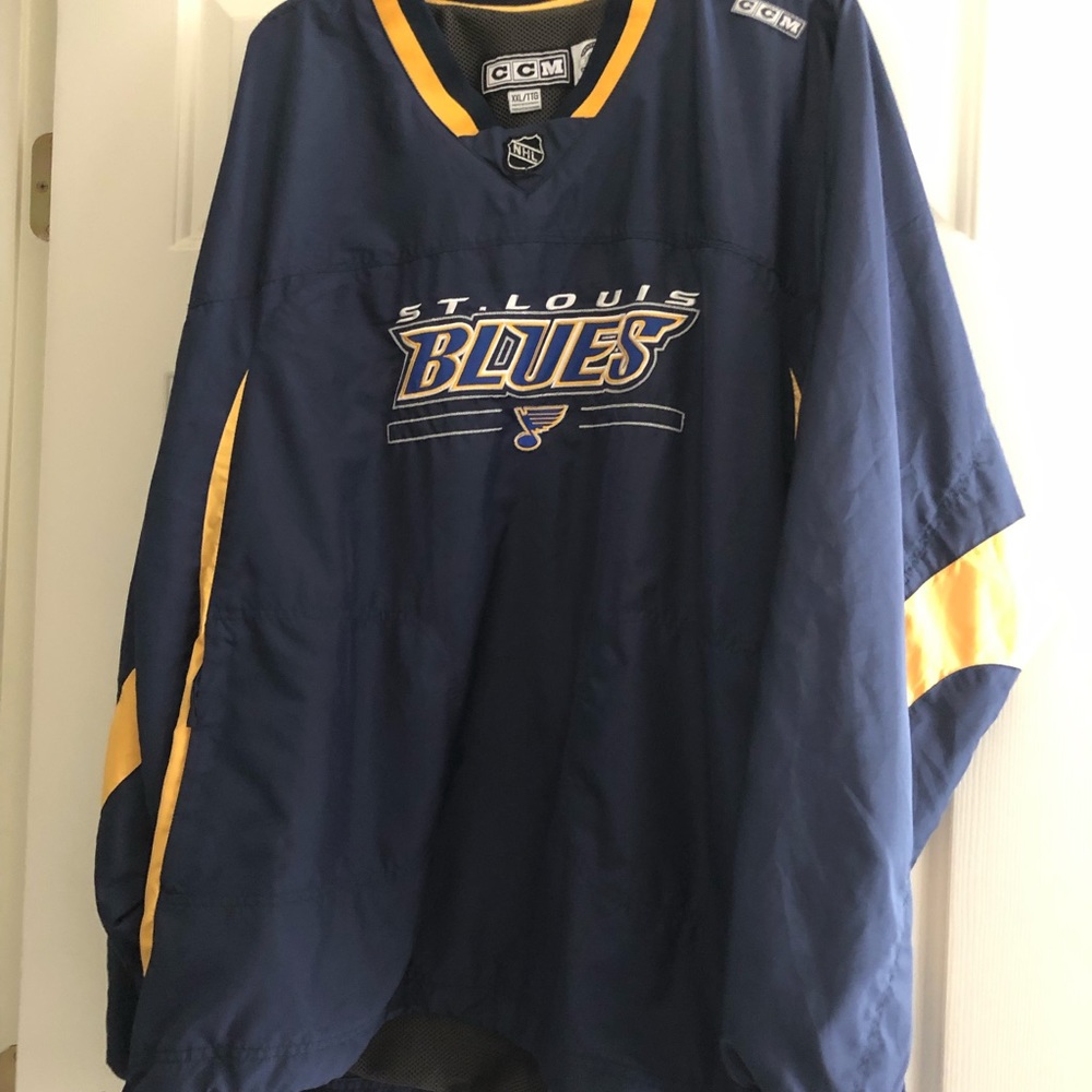 St.Louis Blues CCM Men’s size XXL jacket (B)